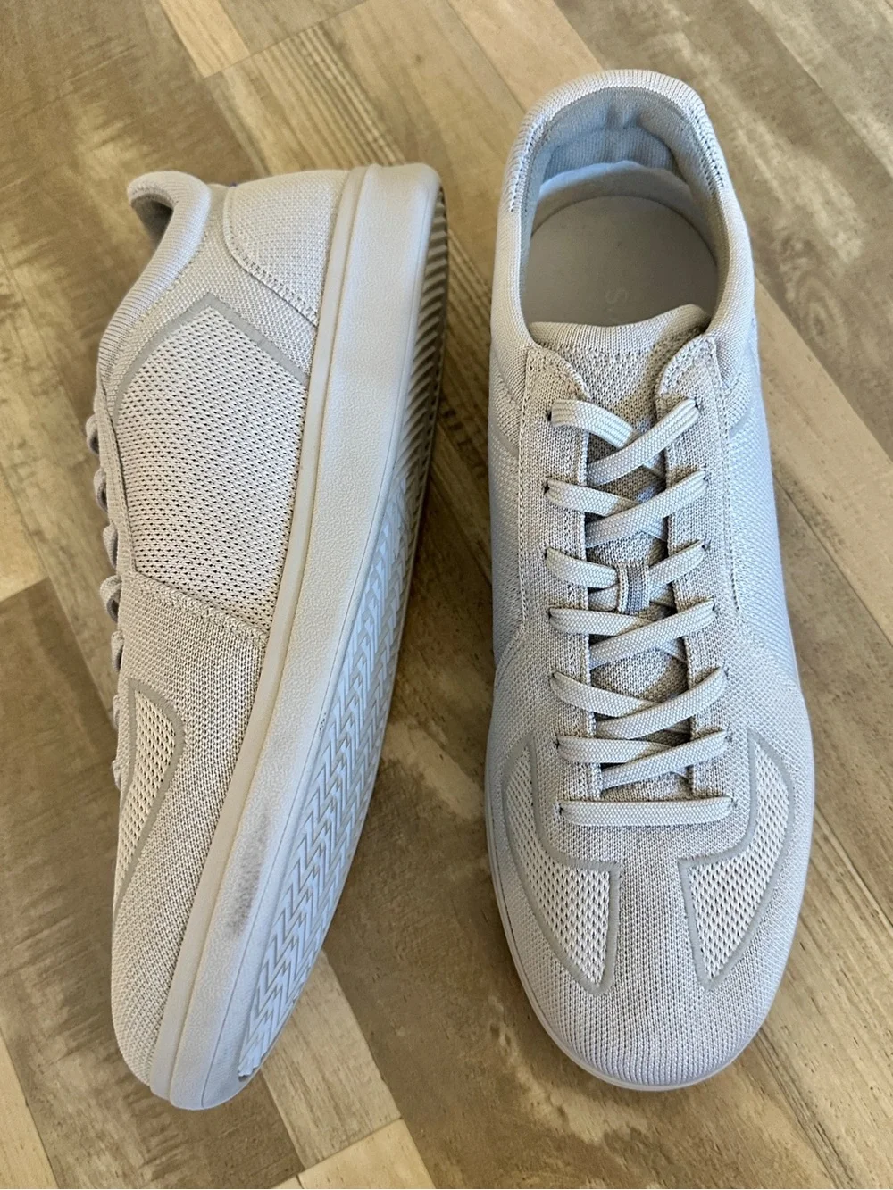 Rothys rs01 sneaker